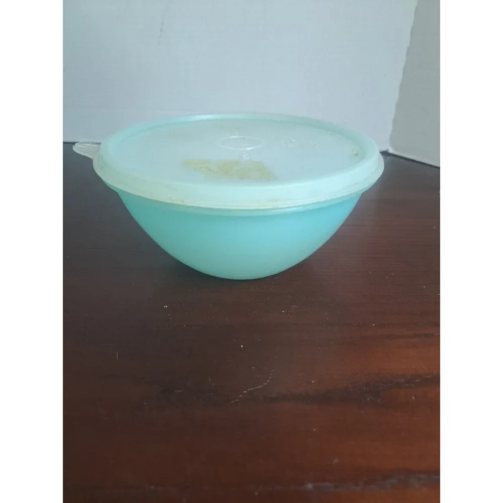 Tupperware Small Blue Wonderlier Bowl 336-2 With Lid